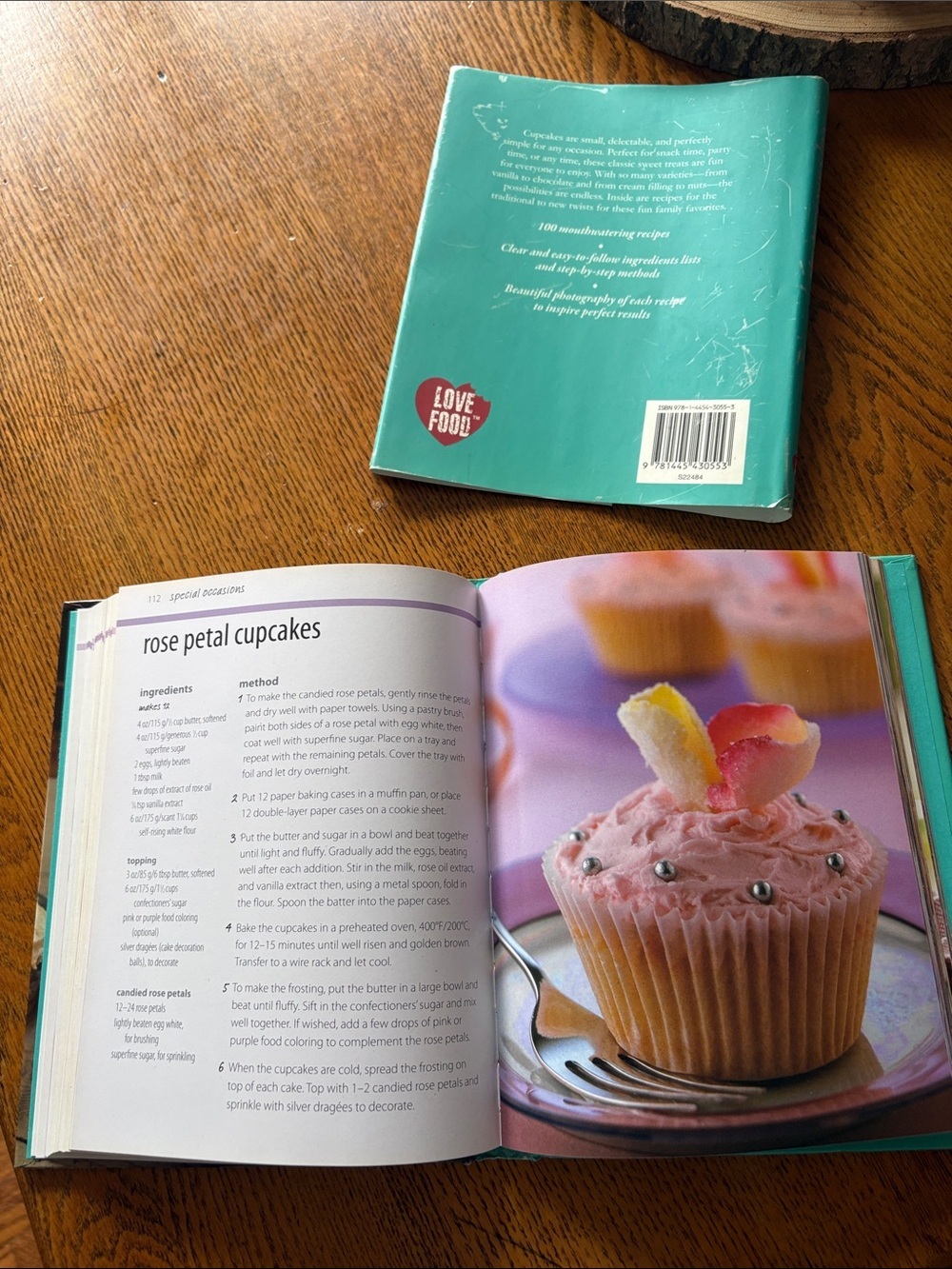 Cupcakes...Made Simple Cookbook - Picture 5 of 9